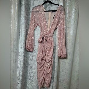 I SAW IT FIRST Sequin Balloon sleeve Plunge midaxi dress